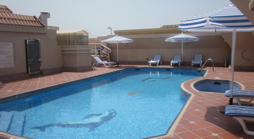 Belvedere Court Deluxe Hotel Apartments ドバイ エクステリア 写真