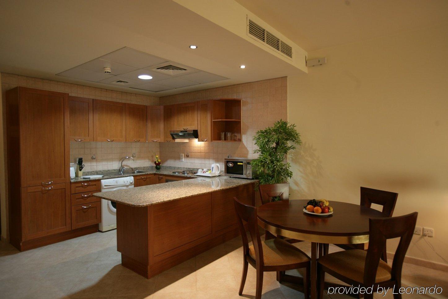 Belvedere Court Deluxe Hotel Apartments ドバイ エクステリア 写真